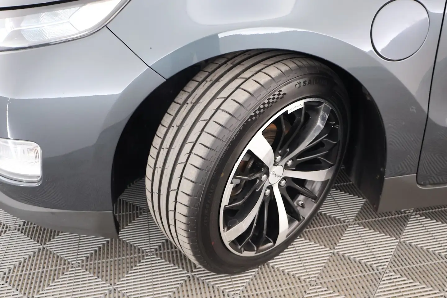 Car Image - 4WYf66vOo9XGFezRqtRTK2