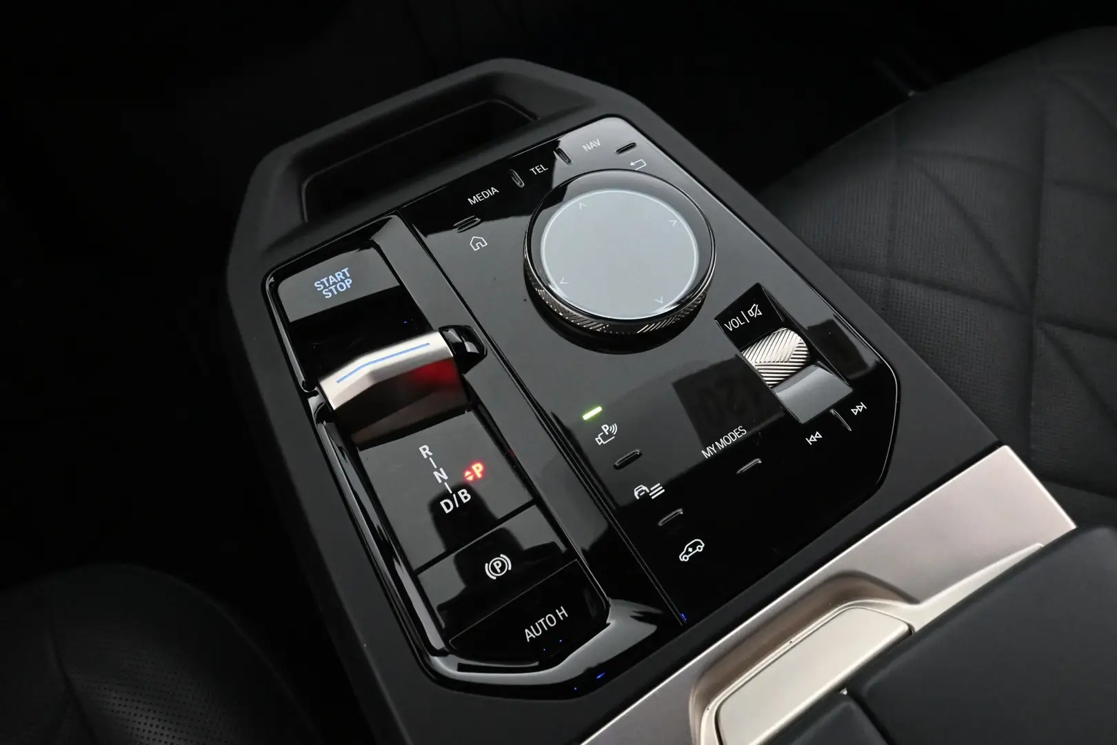 Car Image - 4K6Hz0TvUQsxtr35OYwuH7