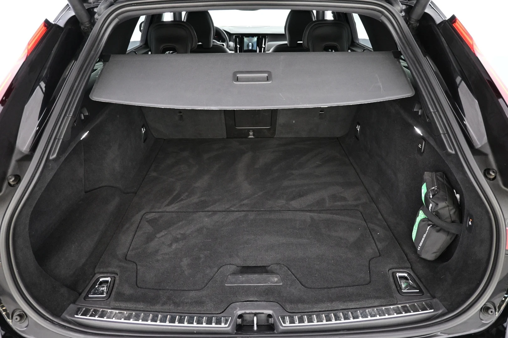 Car Image - 1KIEIAP31XAyyvyYxbInXv