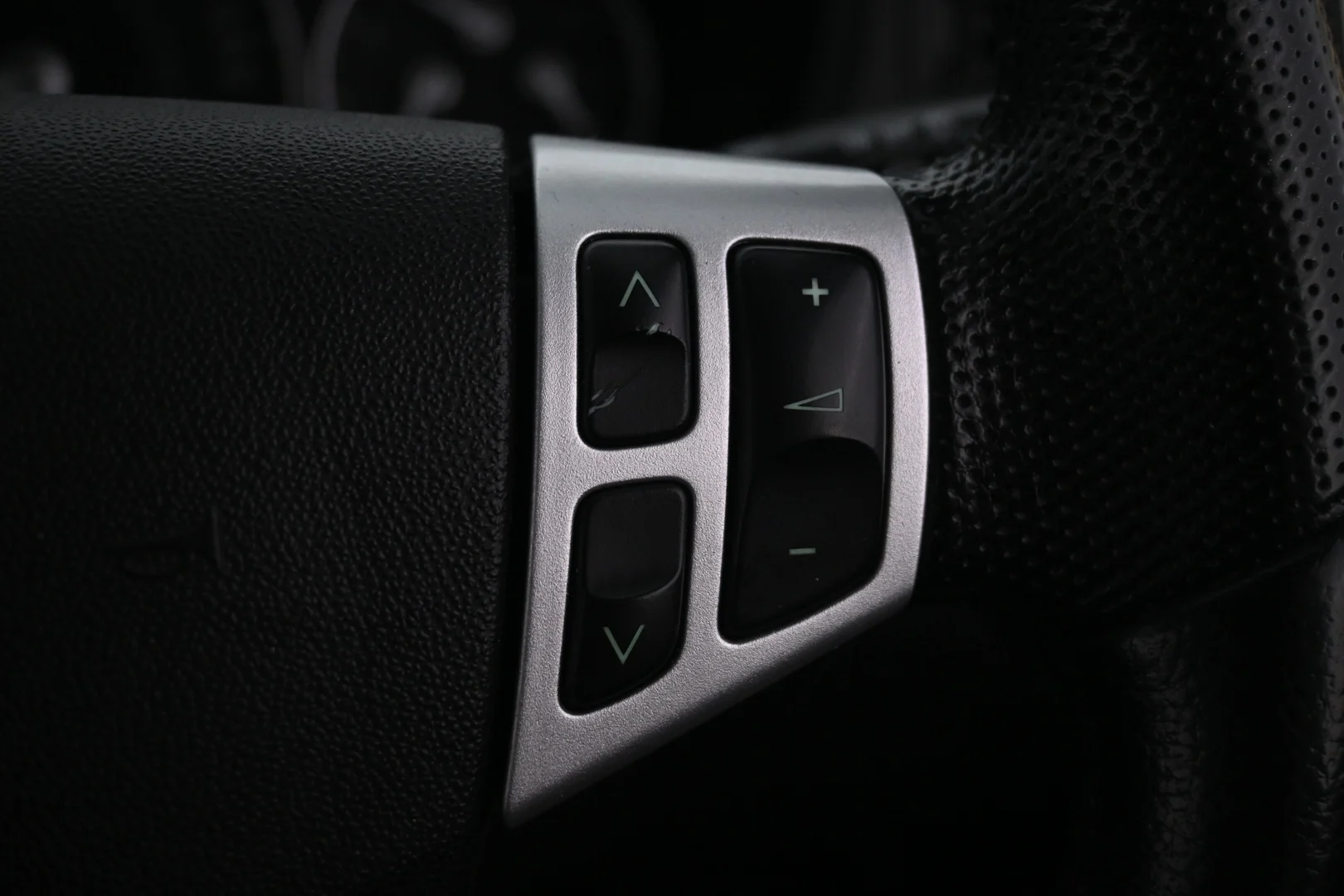 Car Image - 5AbJyASRdMcj7470RIL08k
