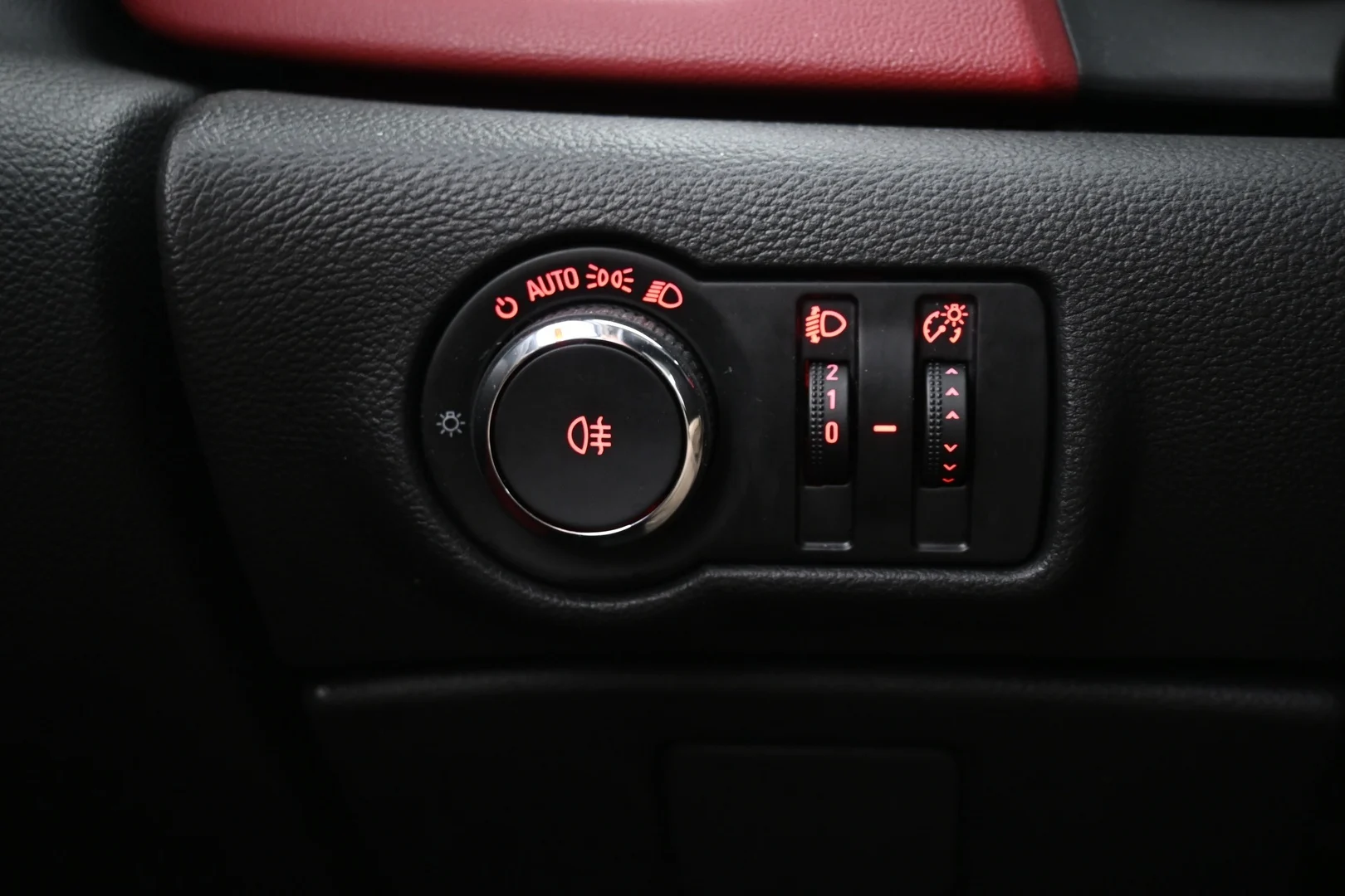 Car Image - 7uFYxQgrBJtc8YTlYIZF09
