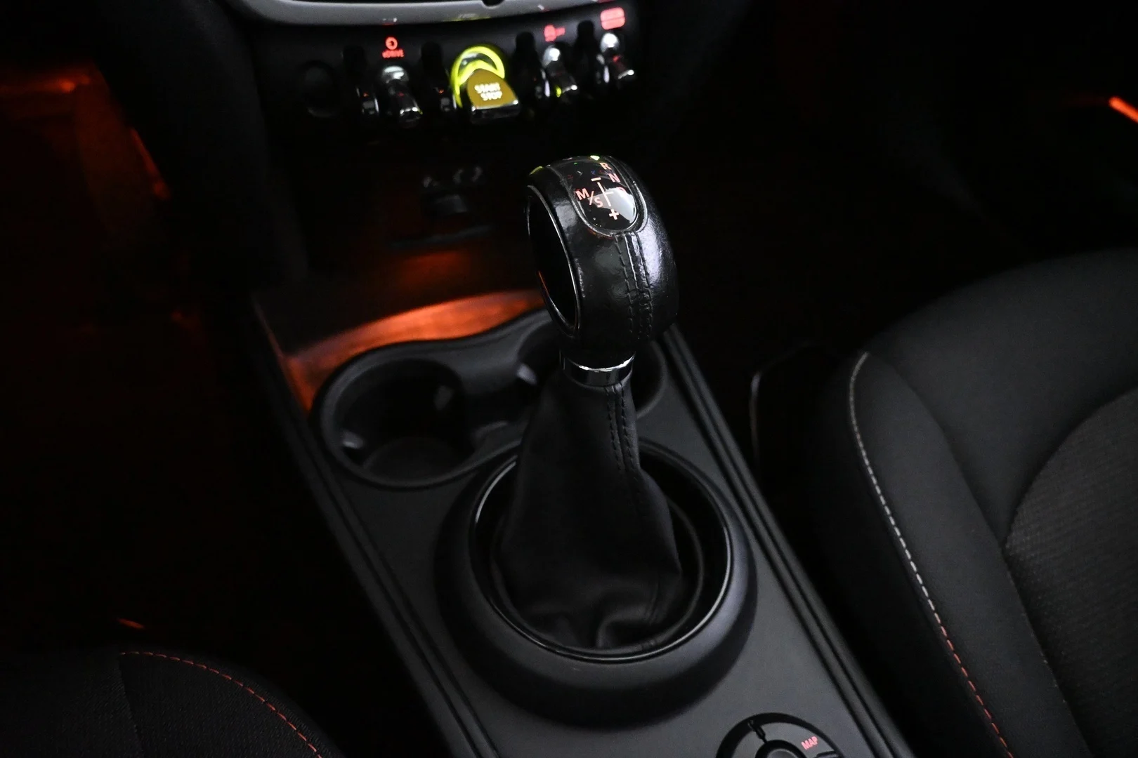 Car Image - uTyiNhg1df8muH1er2Bwf