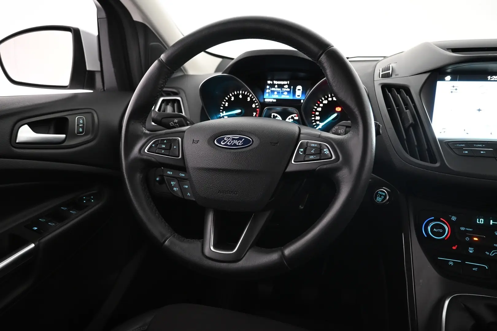 Car Image - 5Gu8b3S4sL6e2YFnUoYWfi