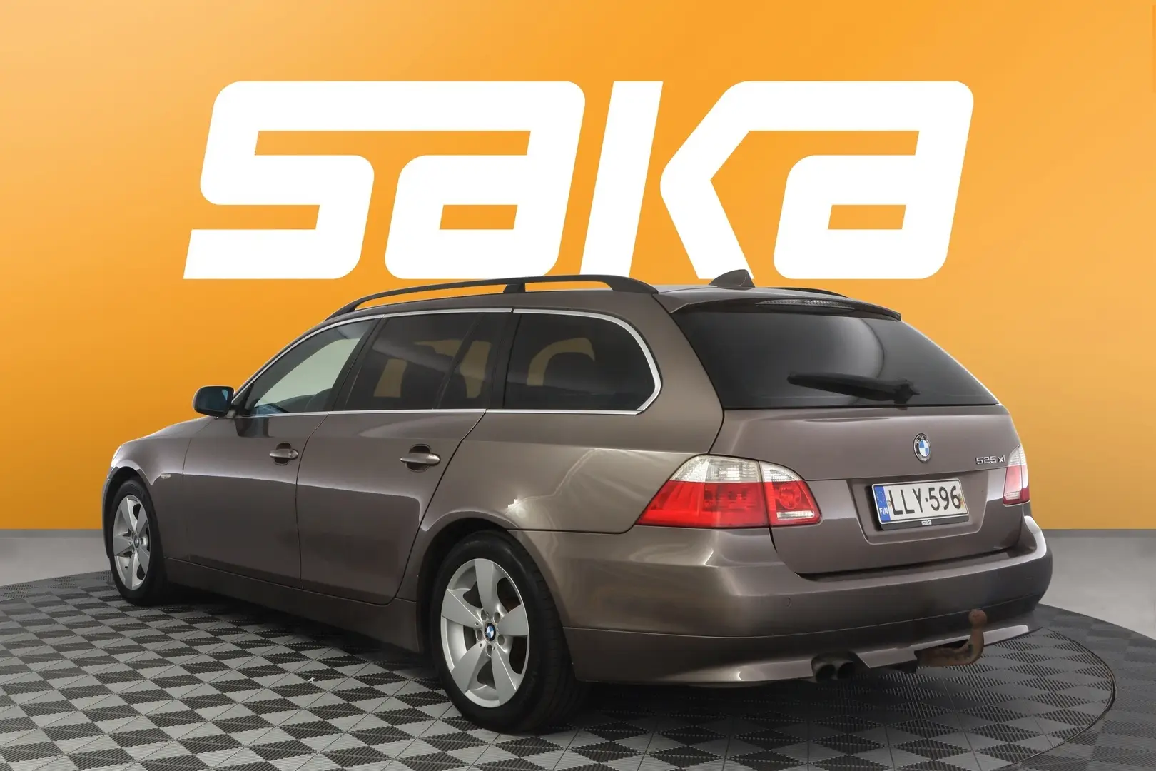 Car Image - 7Mk19kZHIt7cITSiXuEr3H
