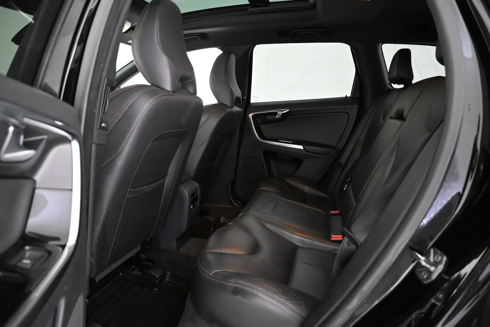 Car Image - 6fTrDaZ2GQ0RVYaAsnaNGe