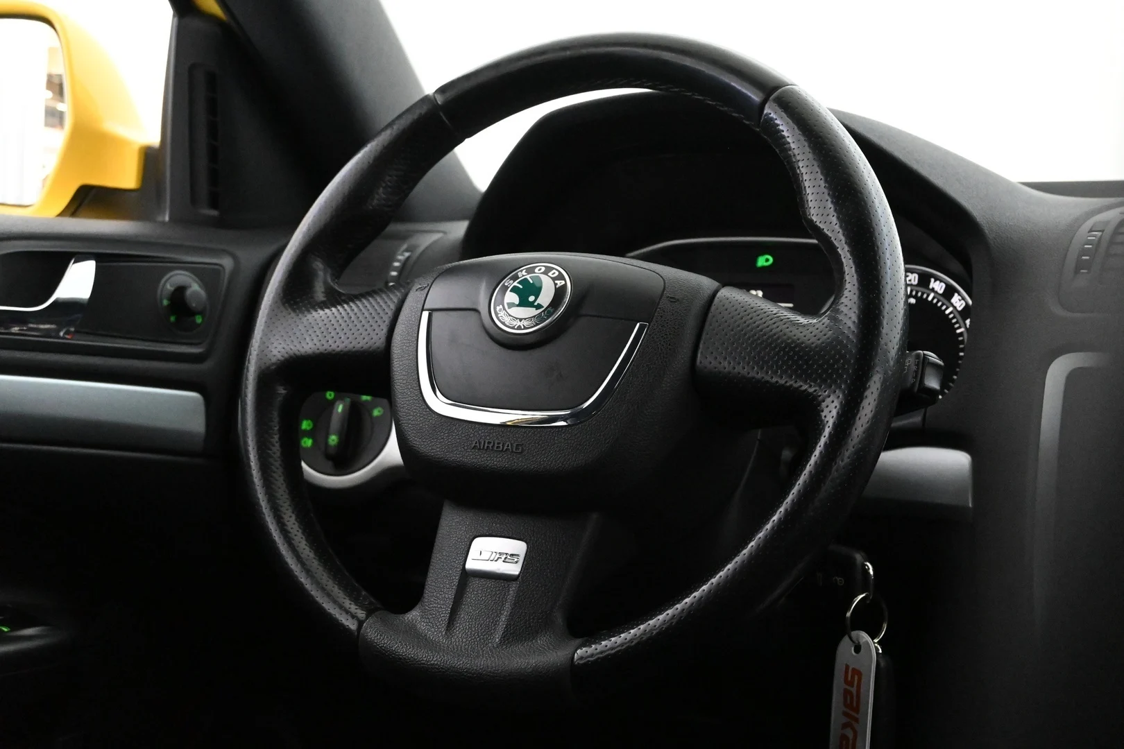 Car Image - 2MP7d3mVgVL2FklkZ4D1Bn