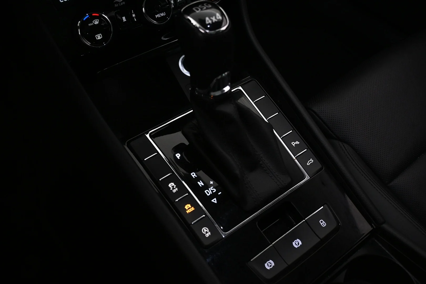 Car Image - 5Z2bxsOJQb5HSuEYQbfS7t