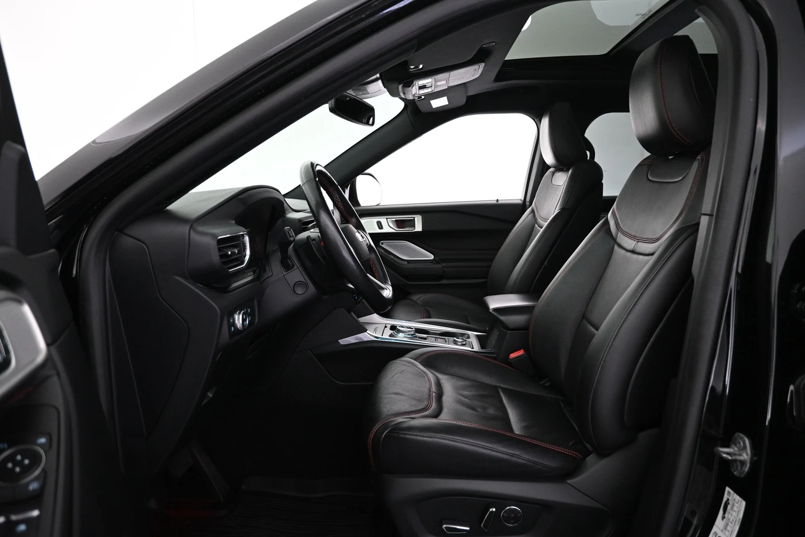 Car Image - 2CHpwiOdDip4zCiEL17fH7