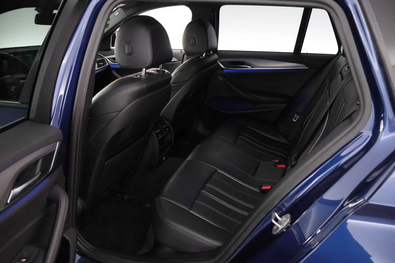 Car Image - 6Qp1o9HJYMB2133SSKP9u8