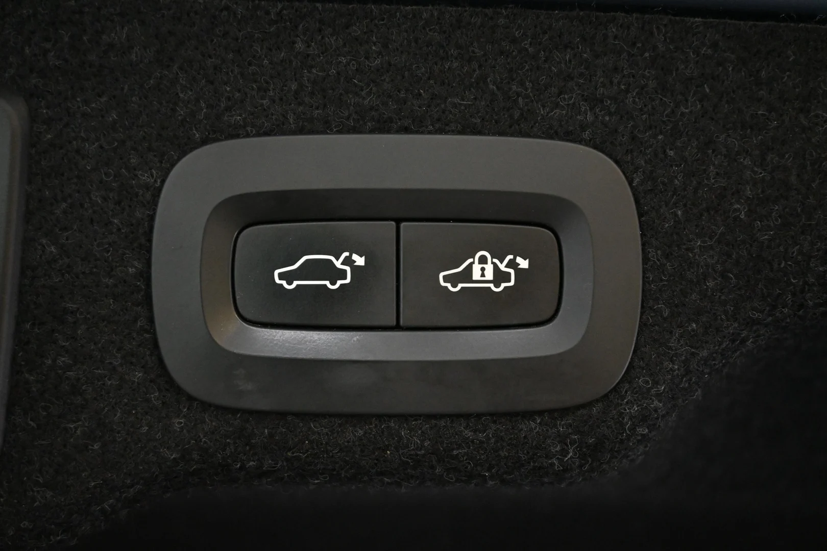 Car Image - 6iwjL8zM5164cbYVqZJ4MC