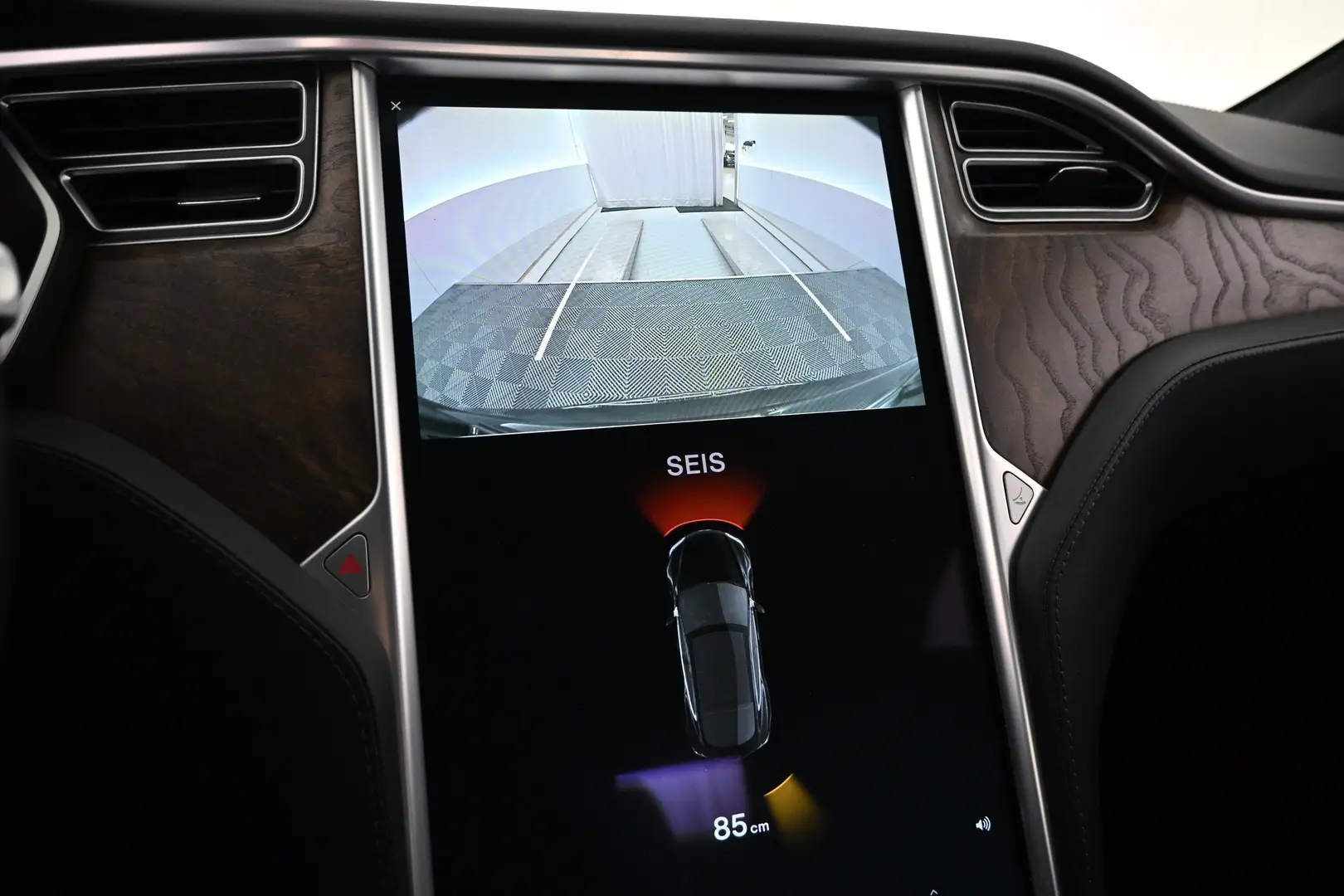 Car Image - 29f4RVg6wlP06ZmdjAbuqW