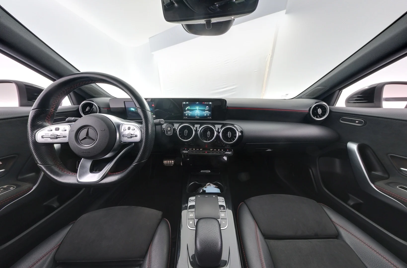 Car Image - 1R4ozGsYT9EQ4dJsfLam7V