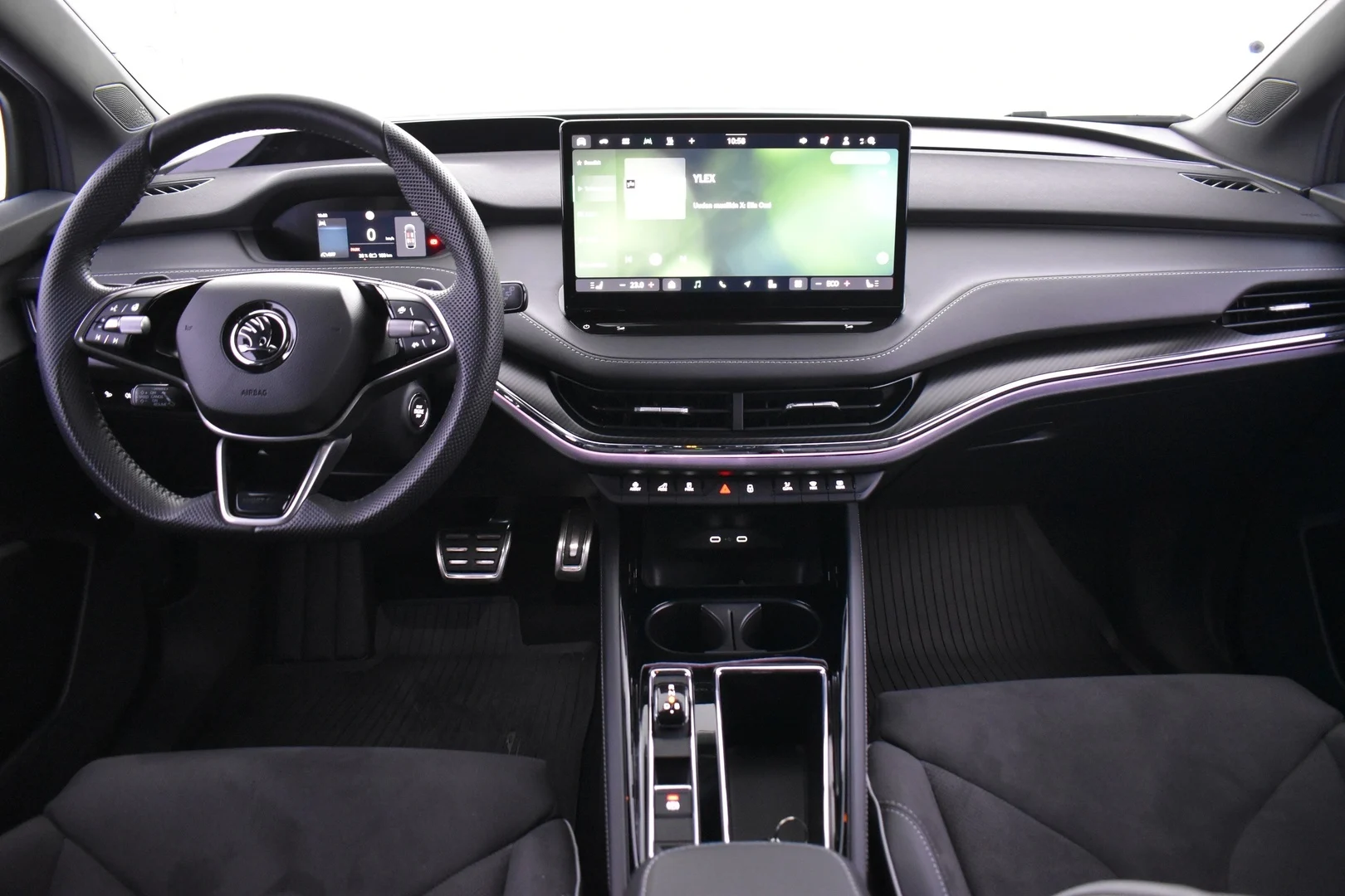 Car Image - 4VWkPvN1f0ggffHY2j6wqB
