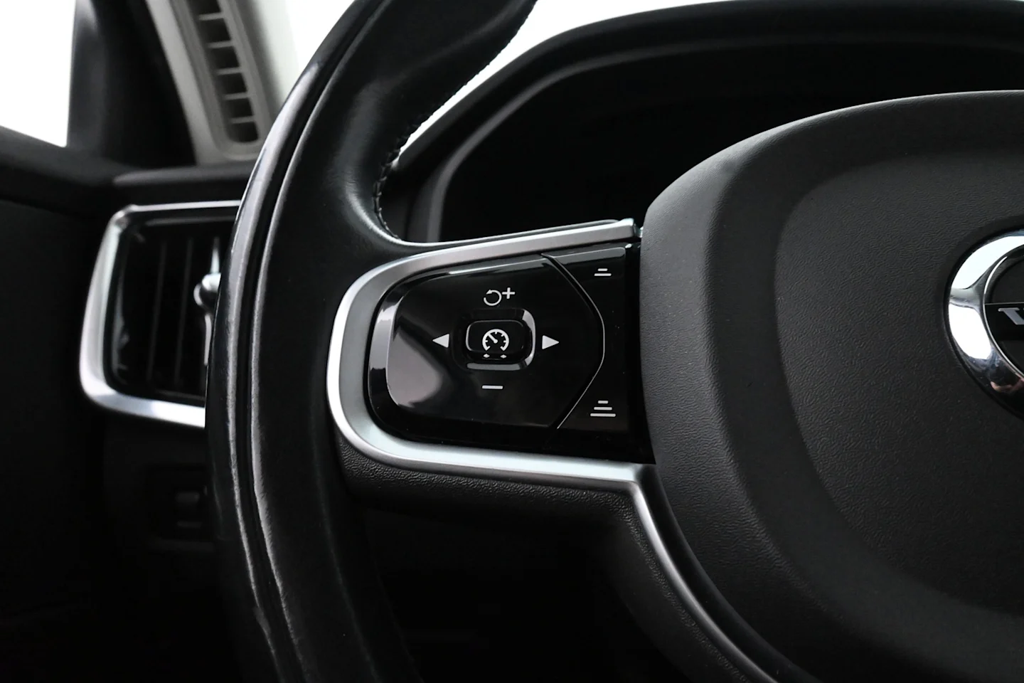 Car Image - 3hmimxKY6rAXUD8WeVsT3