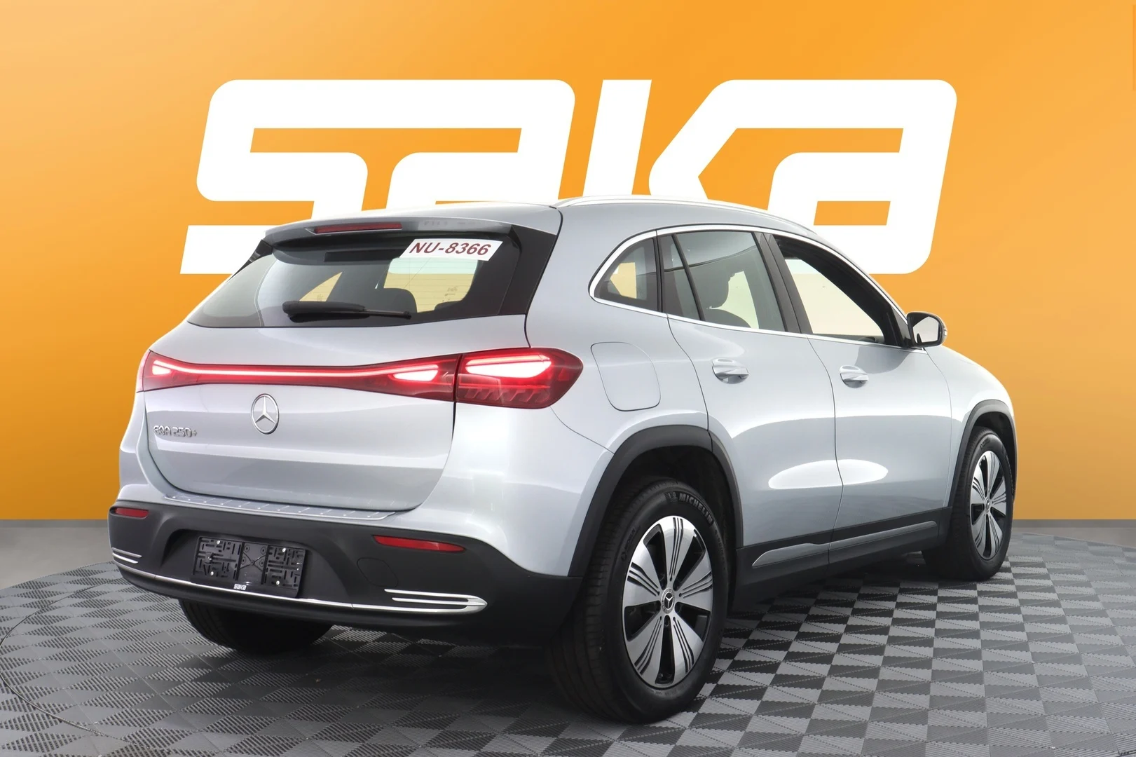 Car Image - 1hGFeXu7AxSyPLJNa9t1Qh
