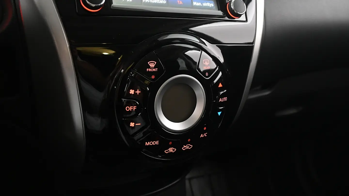 Car Image - 4TKXac7qiWbLKmKEv4xTO9
