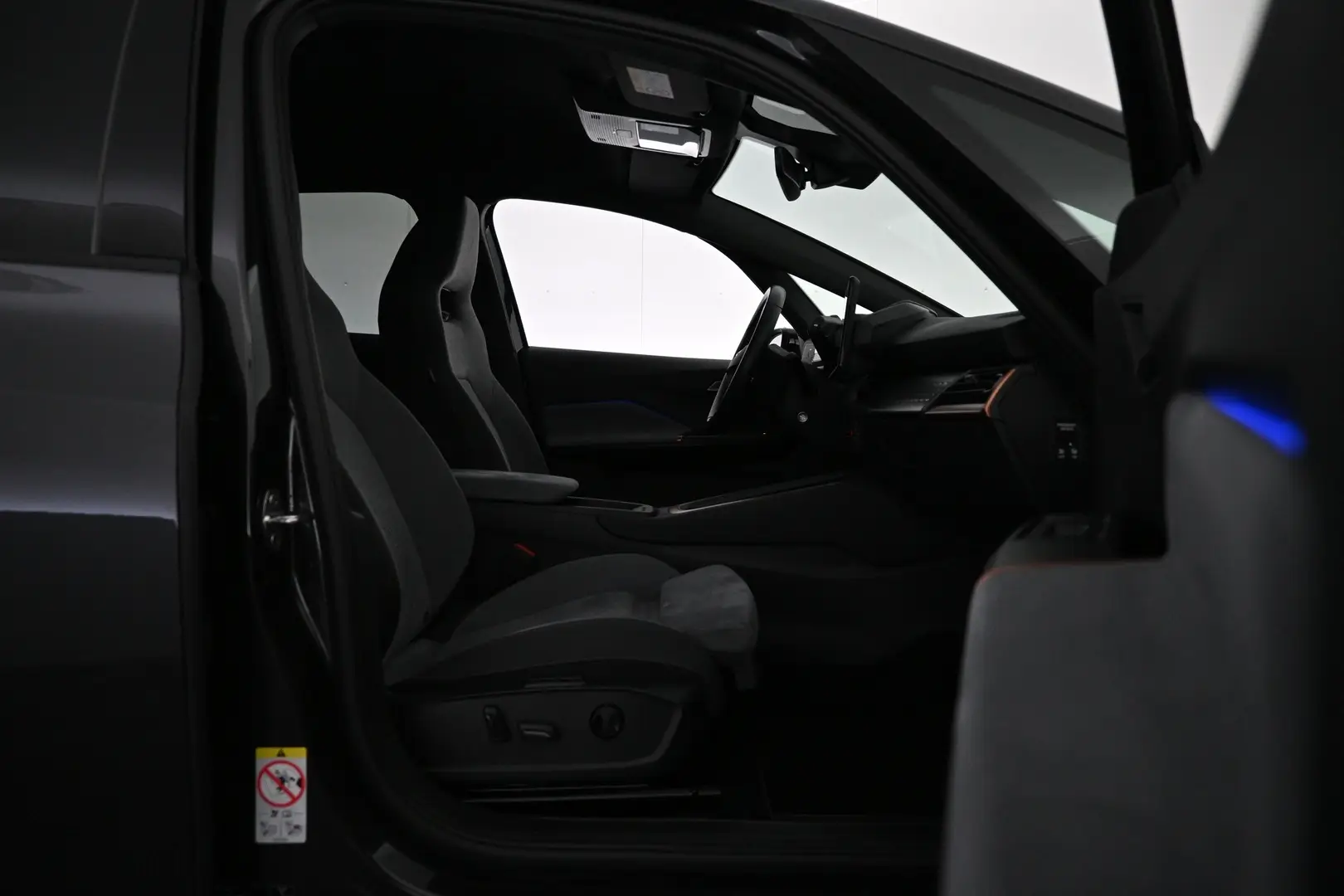 Car Image - 5dy28kcxGt8Z45UBjCKTSR