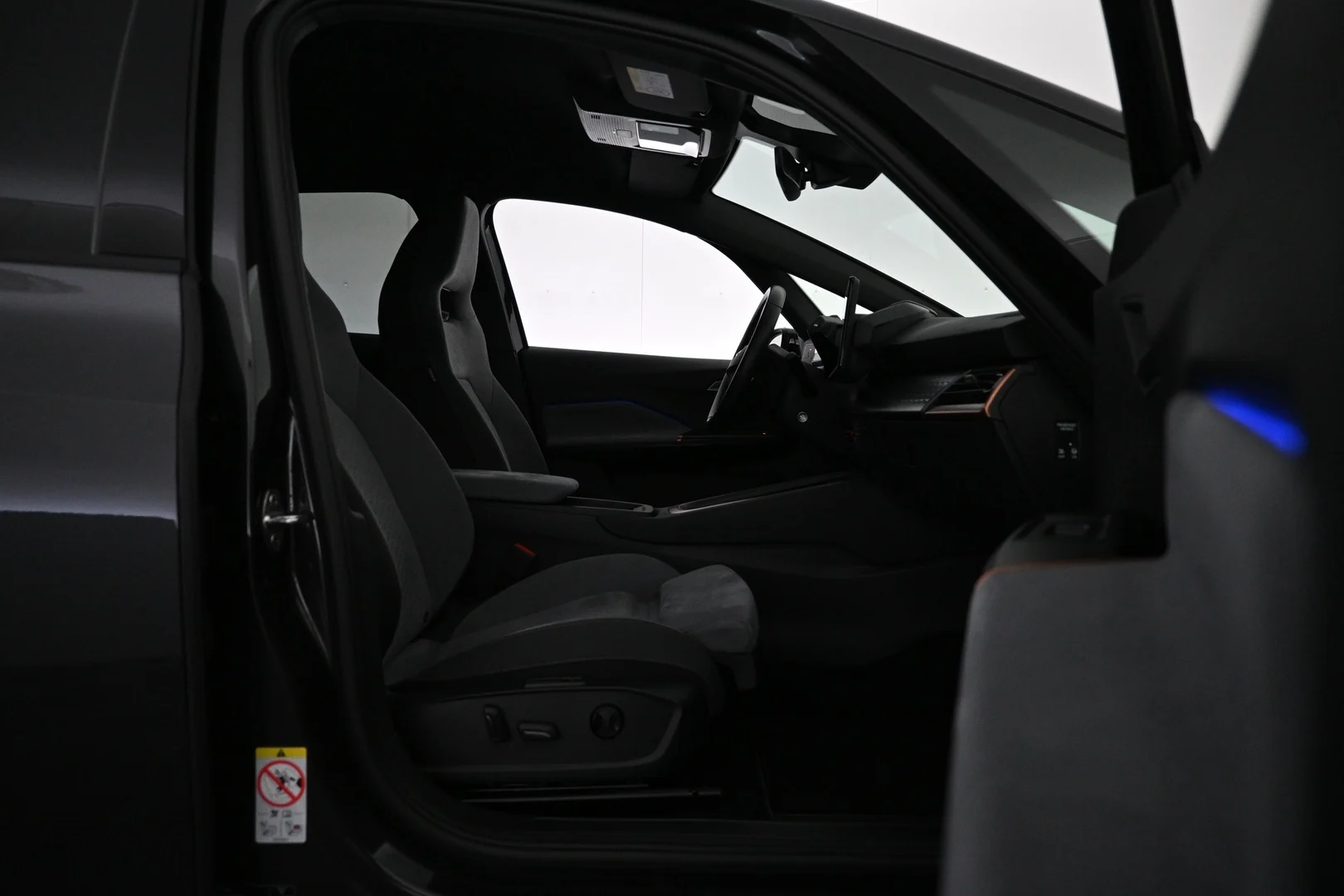 Car Image - 5dy28kcxGt8Z45UBjCKTSR