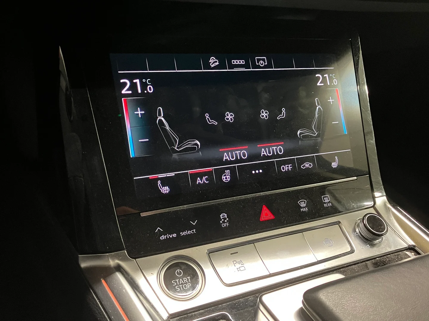 Car Image - 1Fd1T5uJMC3zTMcNtCQD6F