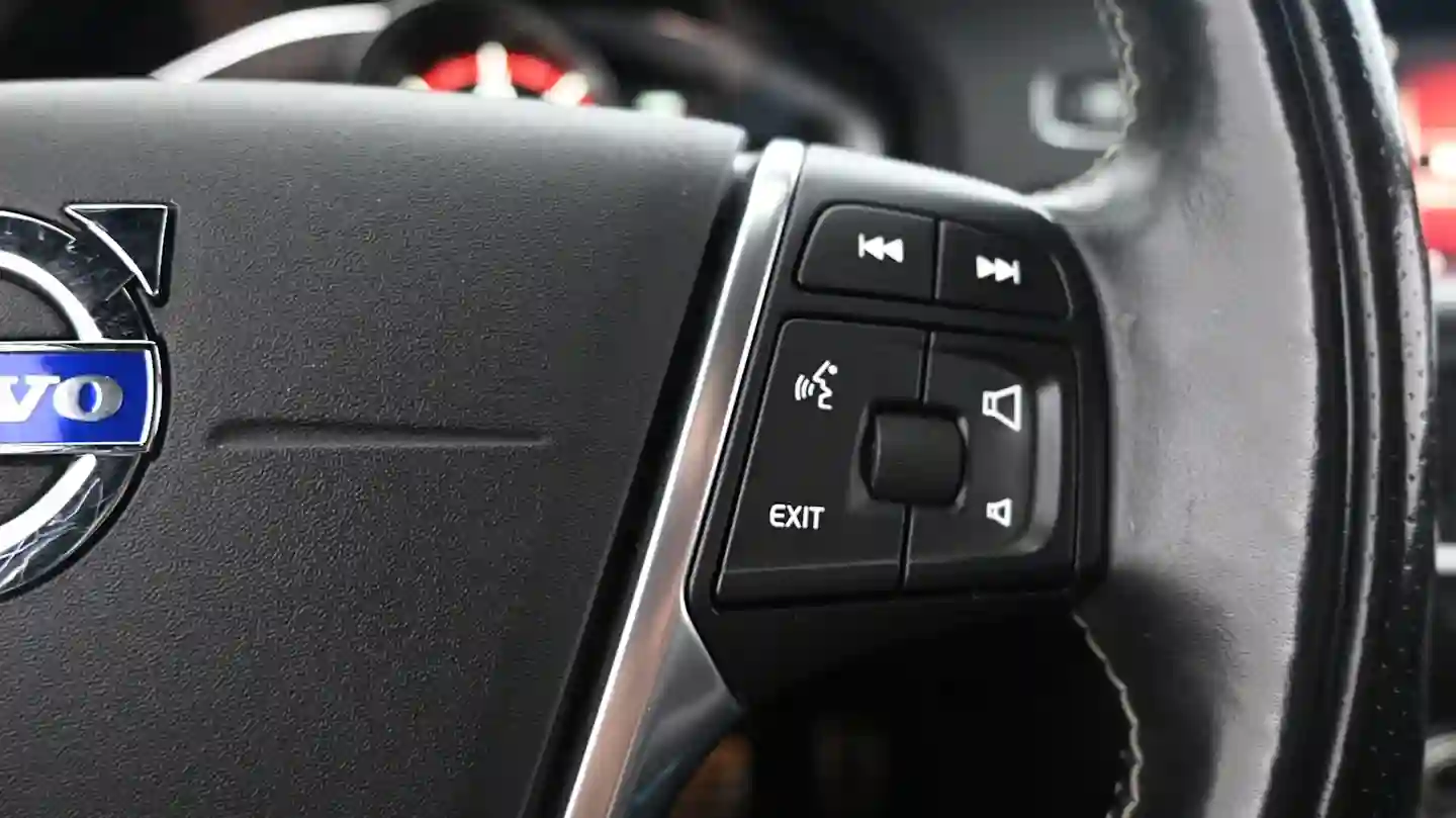 Car Image - 4LrdLb3ZixAT3VfYGYr3Ys