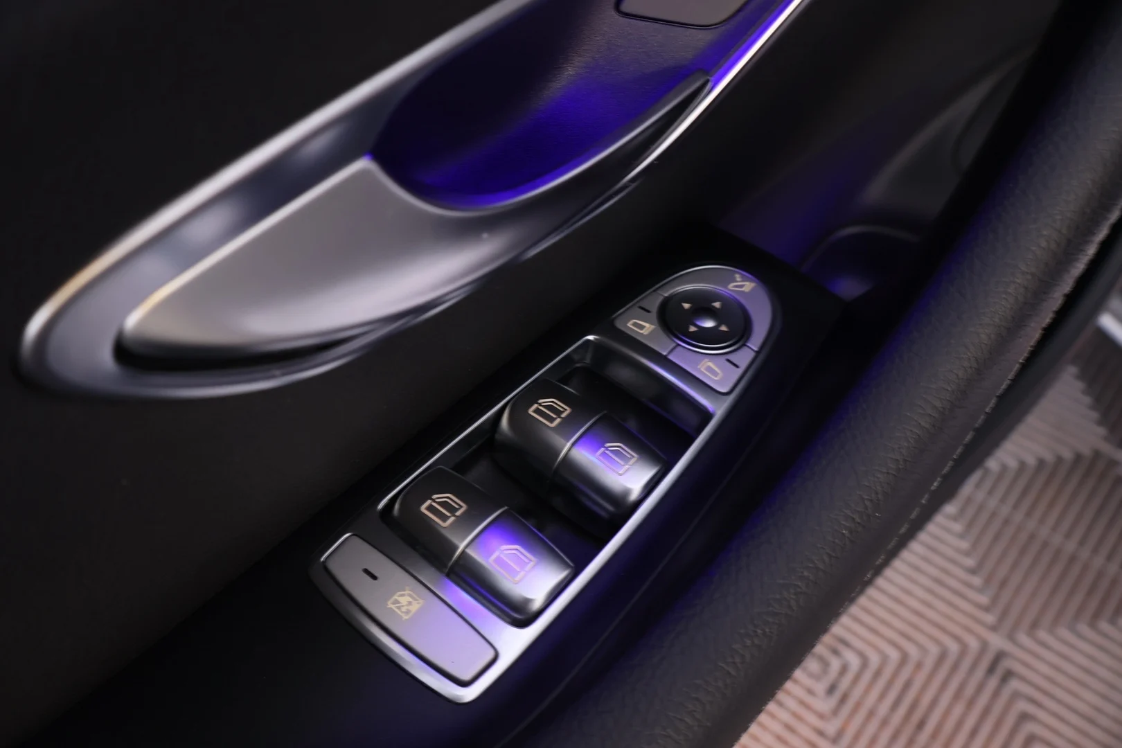 Car Image - 6BUIL2Gk1aOxSQ5cLnuMyO