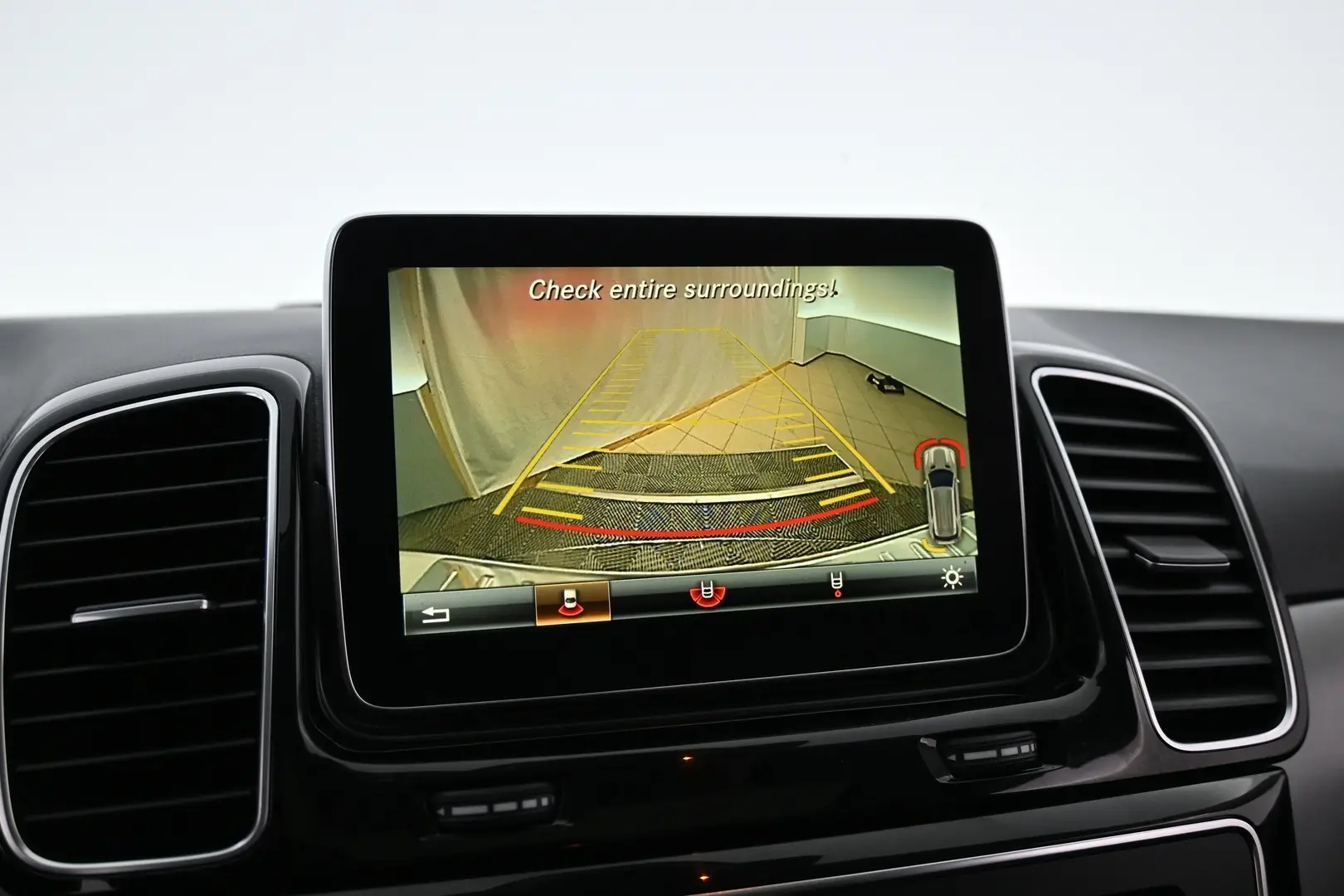 Car Image - 6cDYxjOgWIkX3tE65IFYjb
