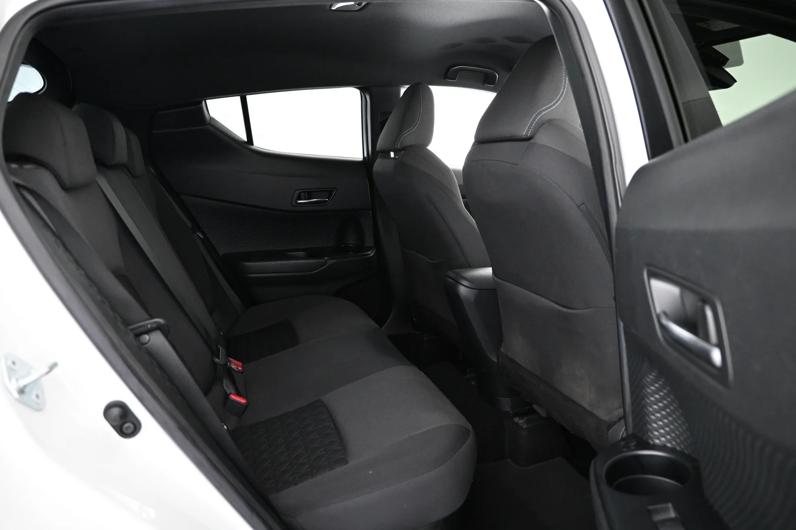 Car Image - 5mi2SYrt1E8dxJXNhV0iLN