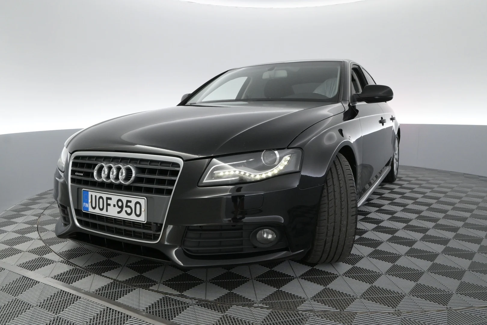 Car Image - 3v7XXX0ob17iP81j7ZDy3m