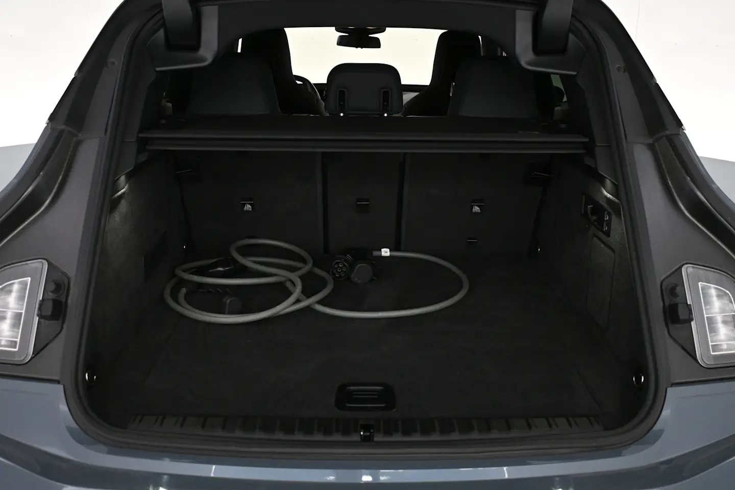 Car Image - 6KGvjyUJIPwCg8erPRx2hh