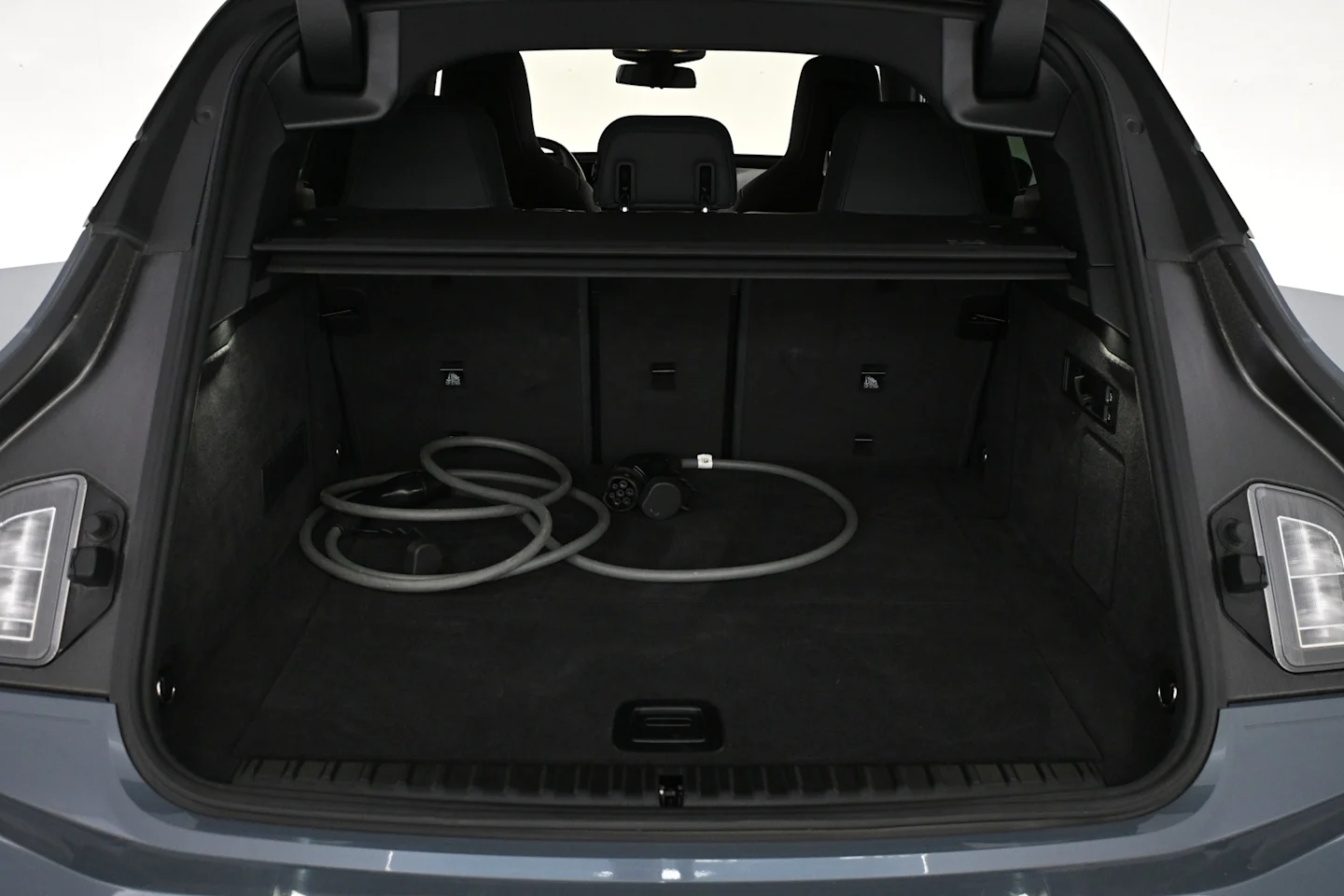 Car Image - 6KGvjyUJIPwCg8erPRx2hh
