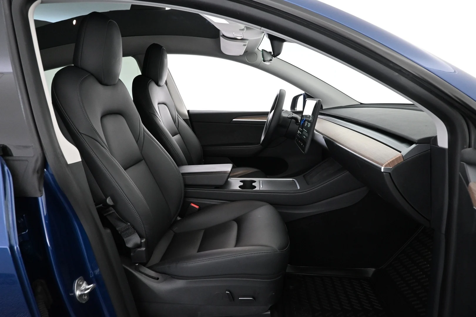 Car Image - 3nP3Fxt7IhB9b1vA1eq4Kg