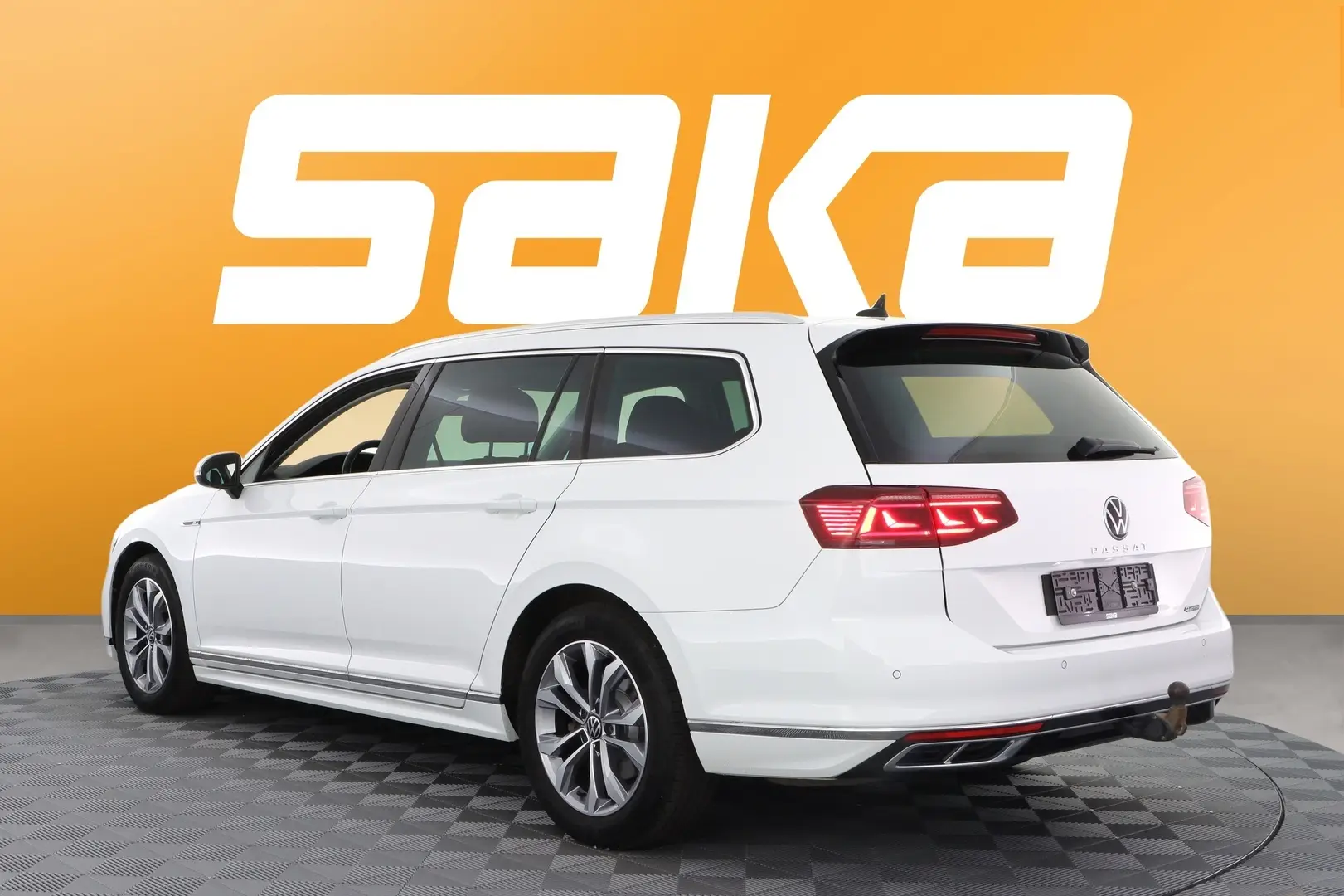 Car Image - 3o6D5kdIpaAvgMR4fcqmID
