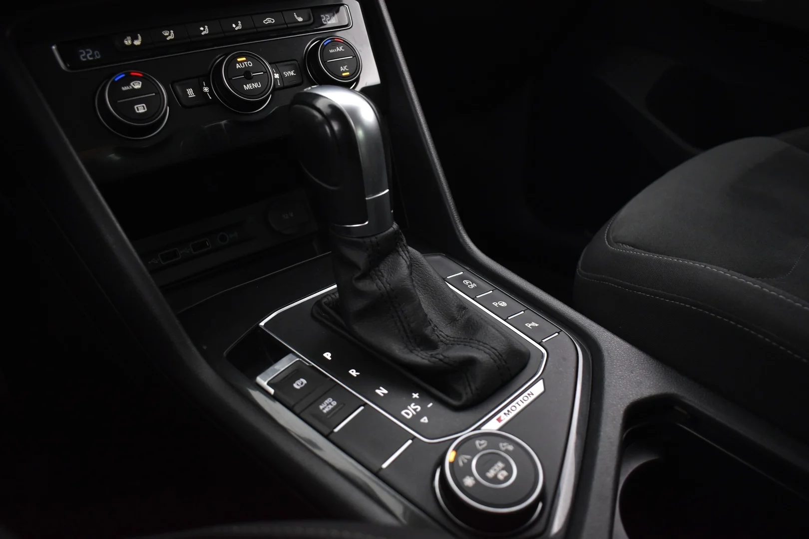 Car Image - 1E9VrUJmha3thYZBLGLf3C