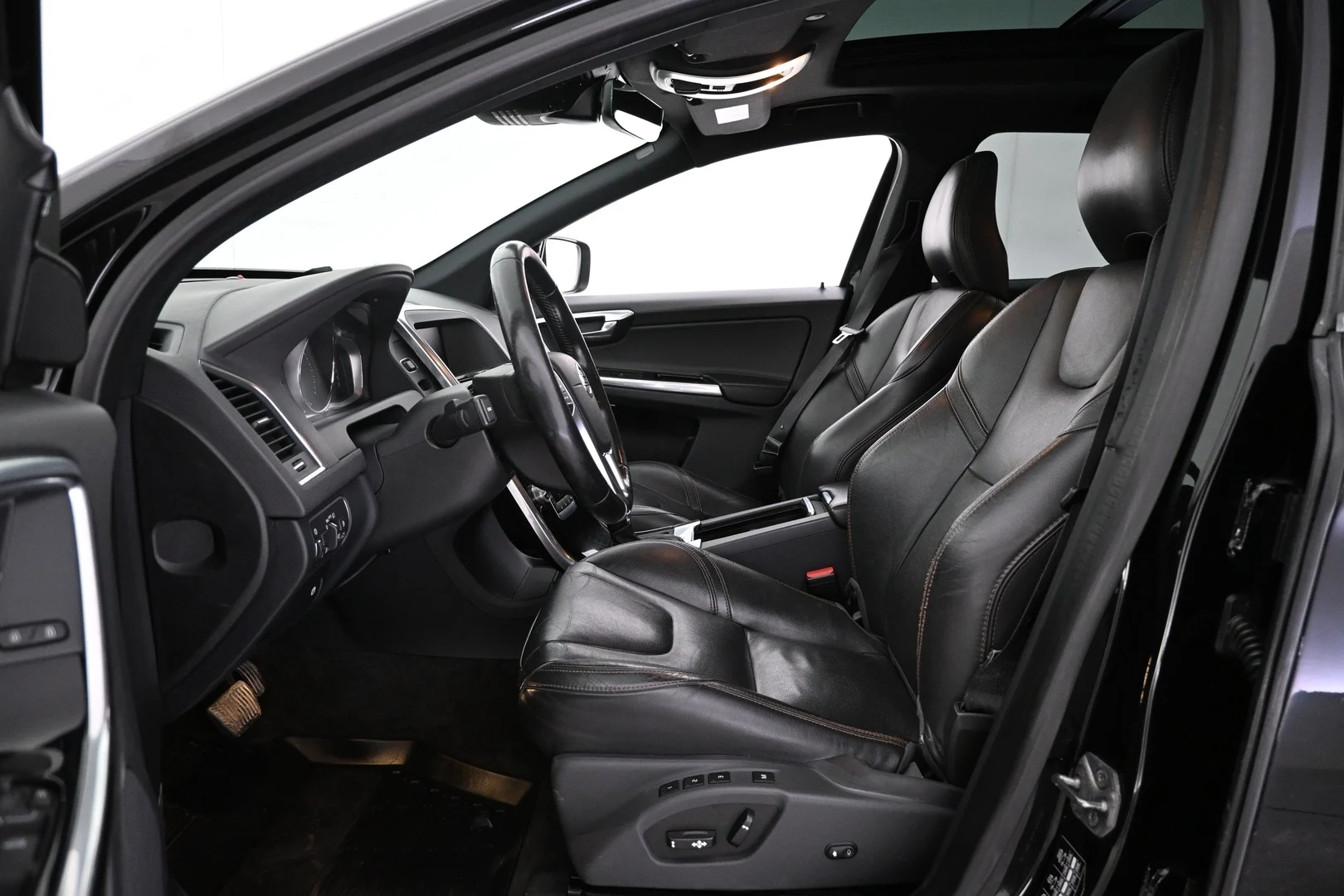 Car Image - 6fTrDaZ2GQ0RVYaAsnaNGe