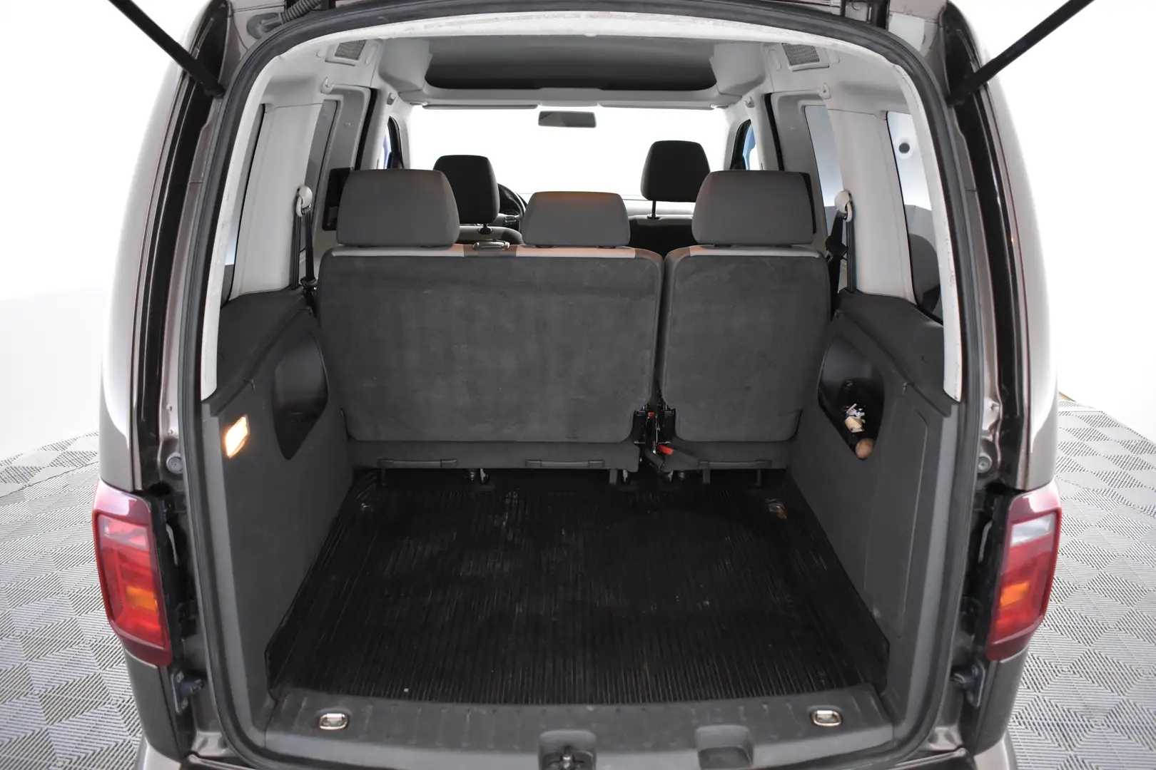 Car Image - 5Kv52Fmm6I0989h2jTfK6y