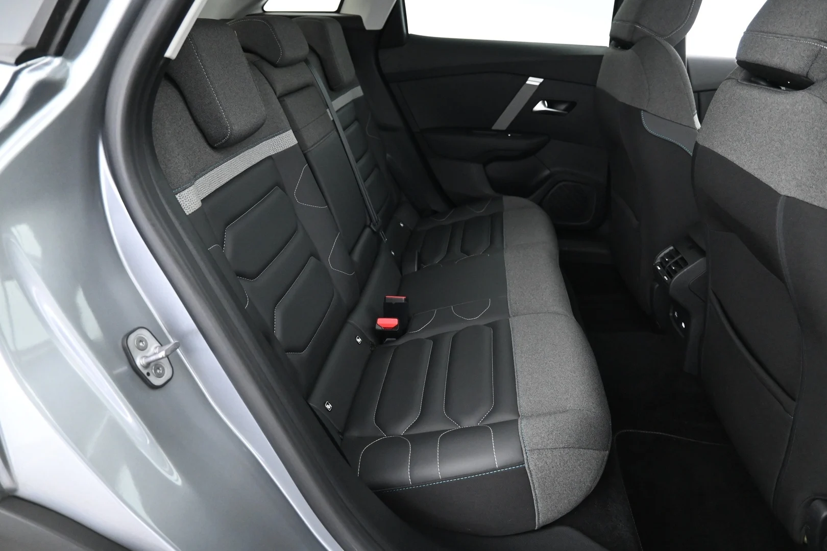 Car Image - 7viBqo7RmEZFmwgbXJwI4q