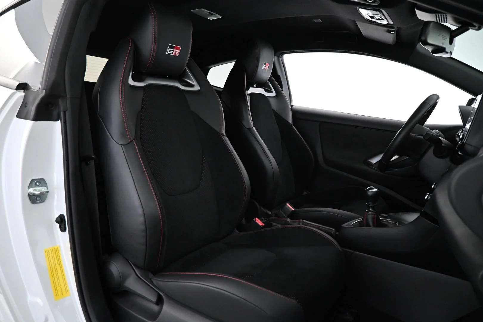 Car Image - 6MySIoFZ0kVU4IIbdhkwbO