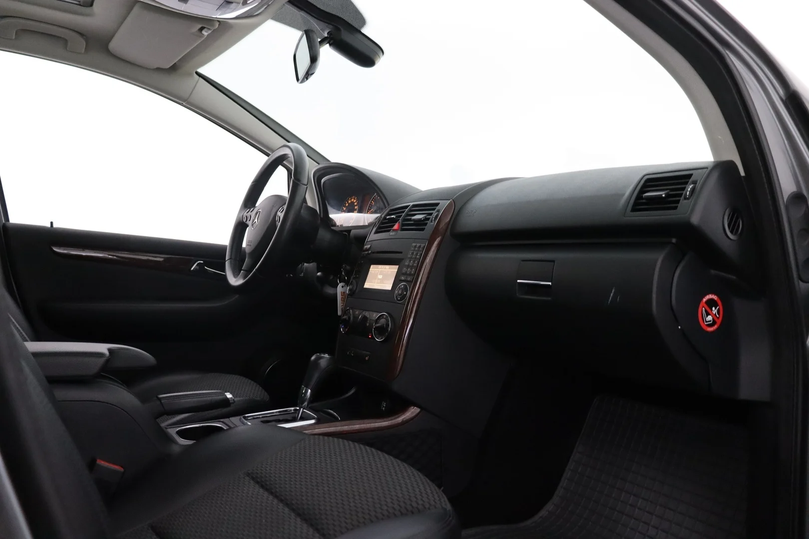 Car Image - 4RRlpbkpJmy4lsslzc40DC