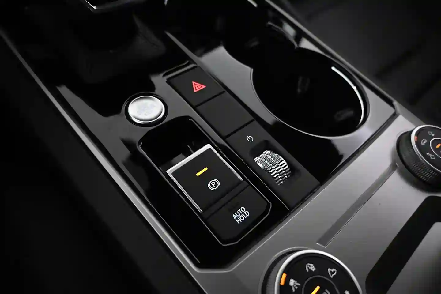 Car Image - xIbrs6Aqvi6sP9Q4q5UVr