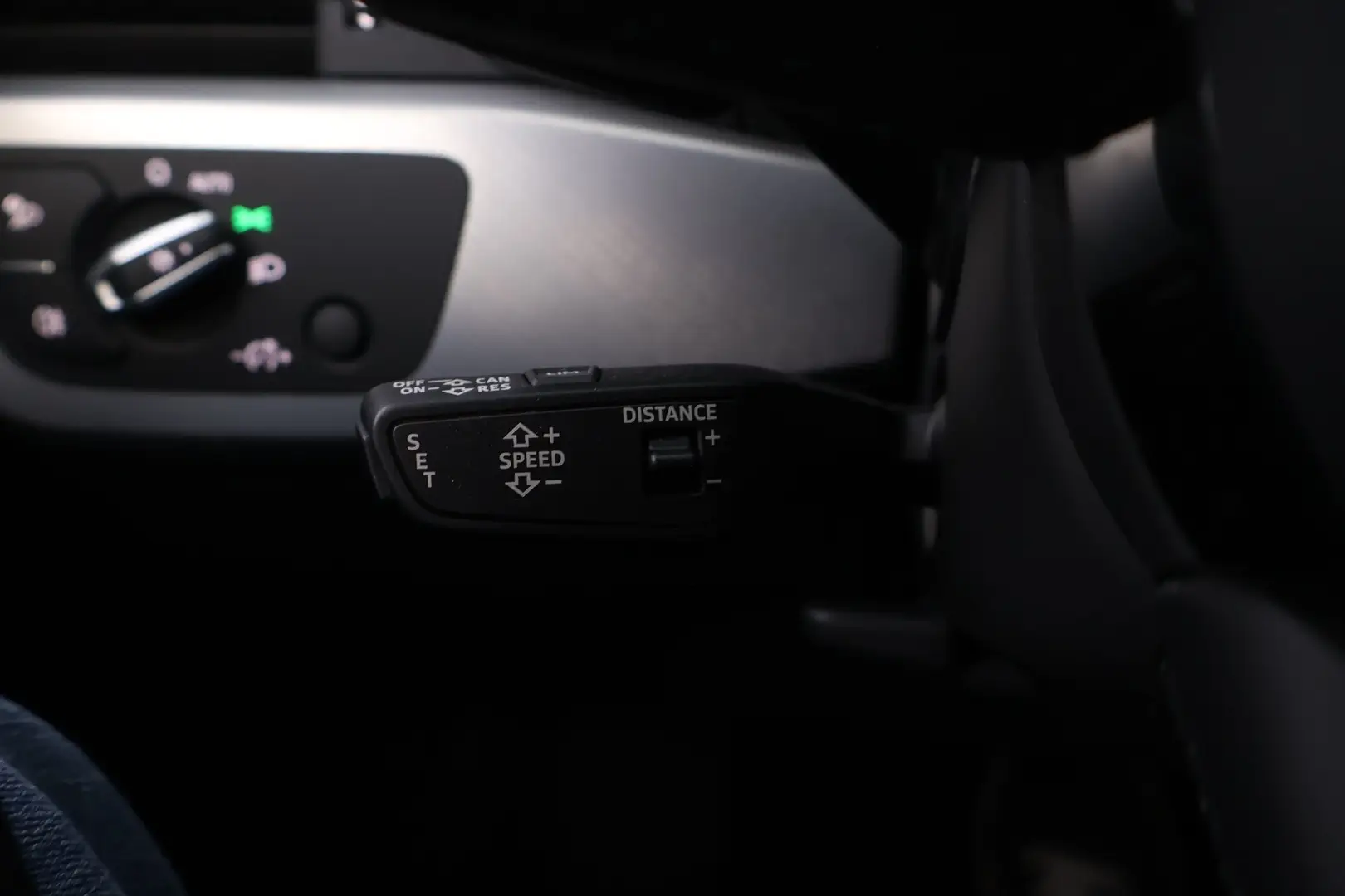Car Image - 3toIJLO2A6w9PzhlpttVzL
