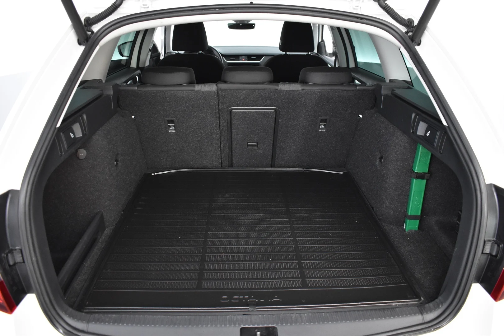 Car Image - 3Ce08AhiYBFmGtGewZv2fH