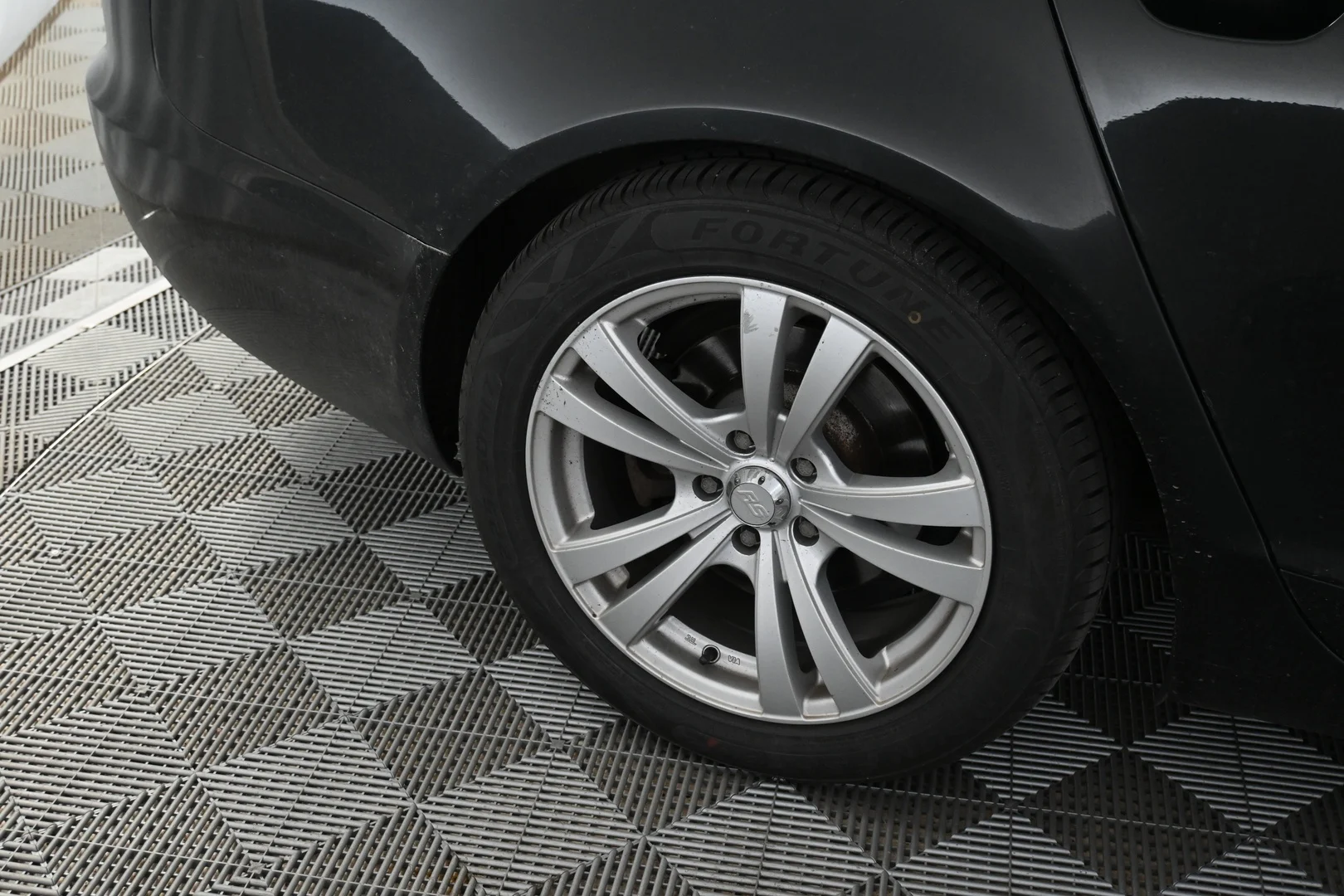 Car Image - 5g0JBX33N3sX9CK1t5J7DQ