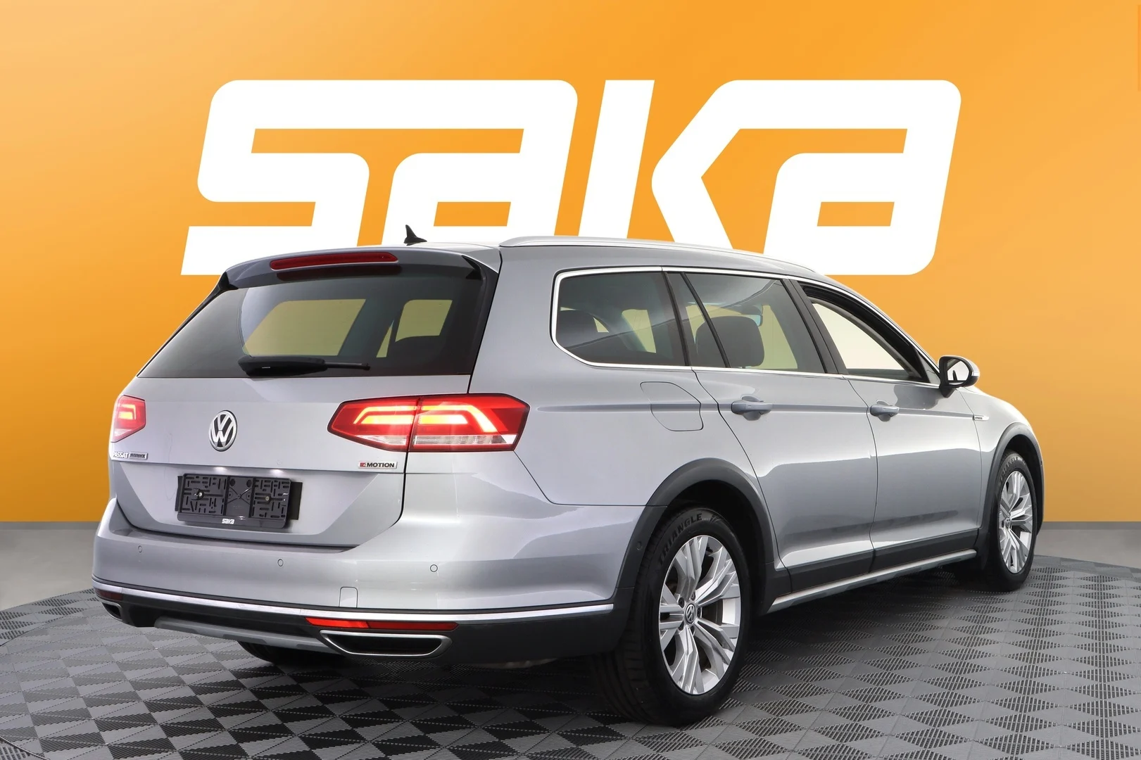 Car Image - 5NxMVwVyYpSEo1rQFb7P6b