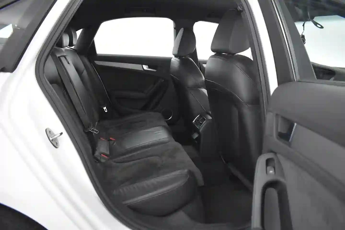Car Image - 46MTer3wjm3bRlfZykP4hN