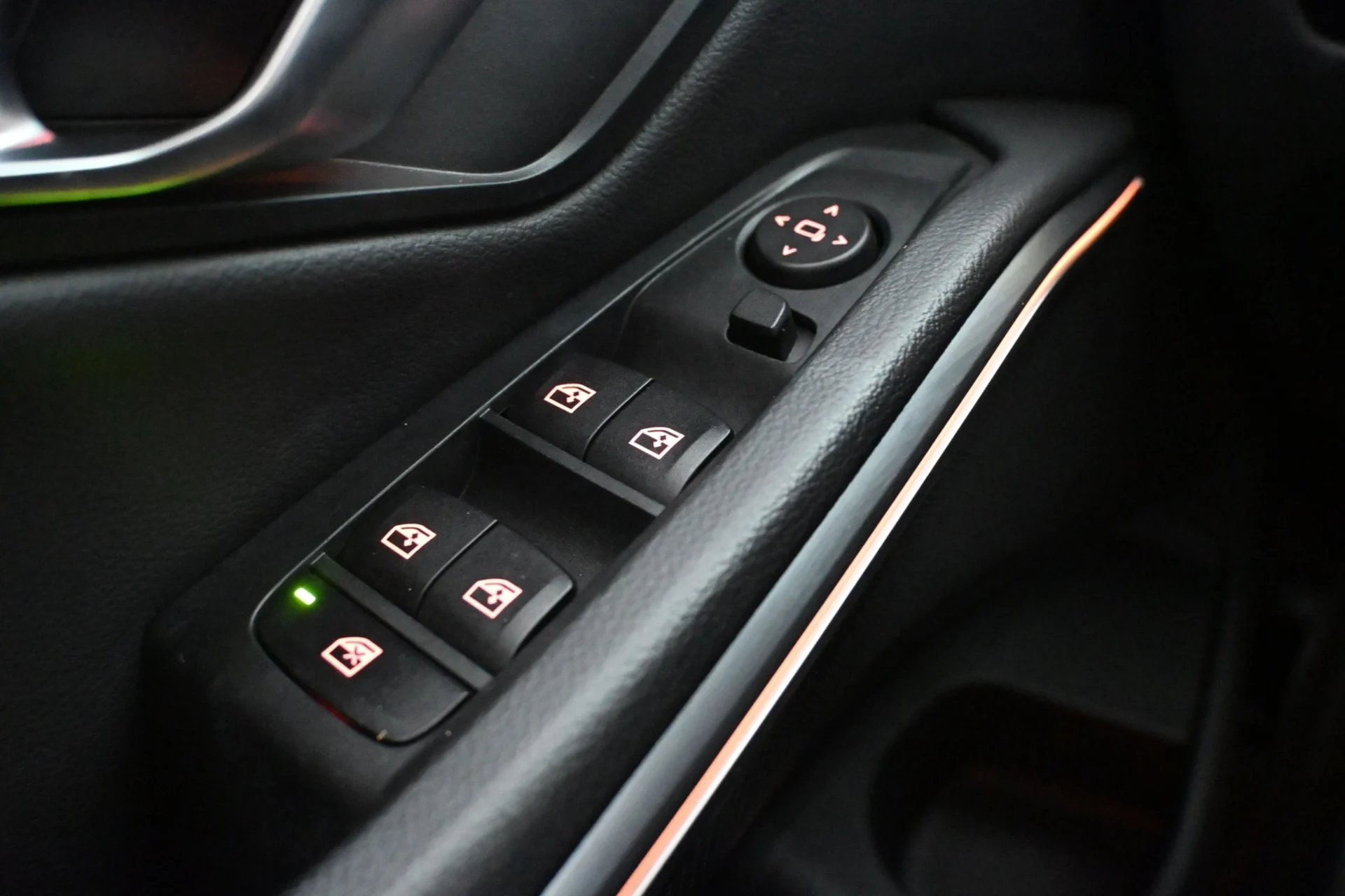 Car Image - 2ByL0vj2pSfJvTnE4gTZT