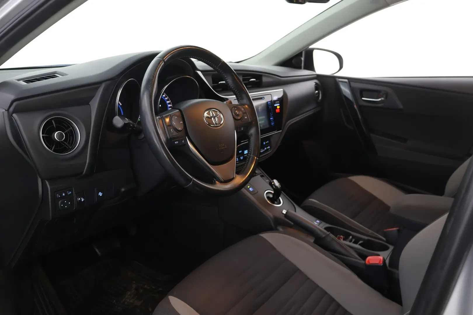 Car Image - 6WVSG3e99UhOYJ8idpoFnw