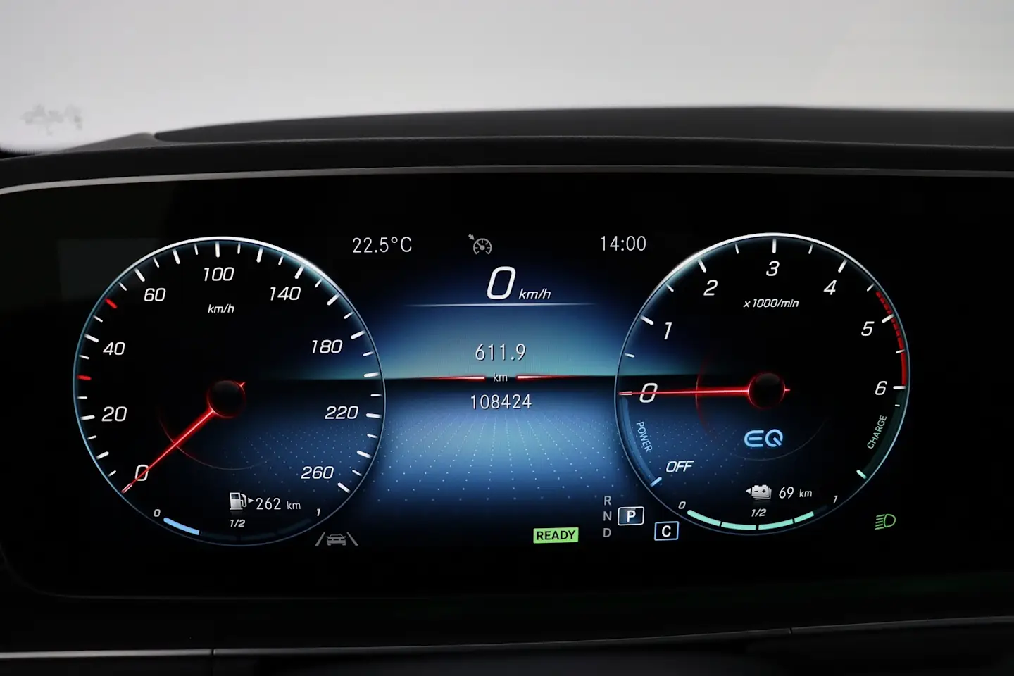 Car Image - 2NsUQdo8wbBNBdrLOJs6vq