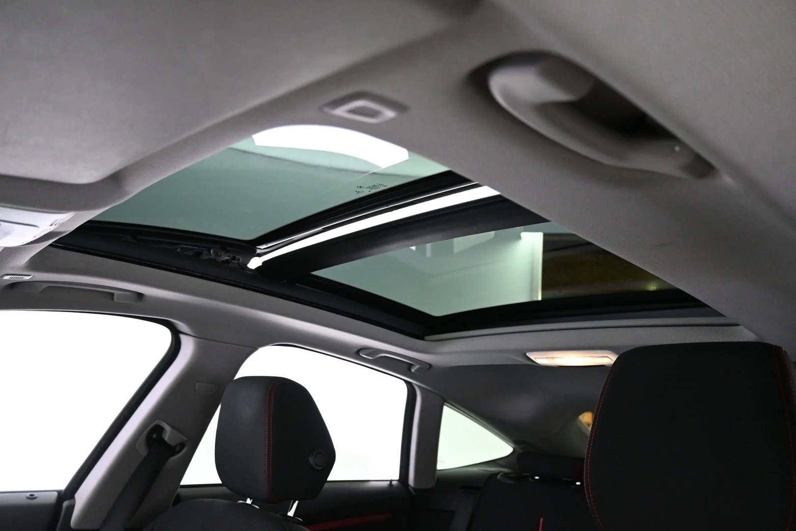 Car Image - 4xr2EqPXnRsAuJnPp1osOG