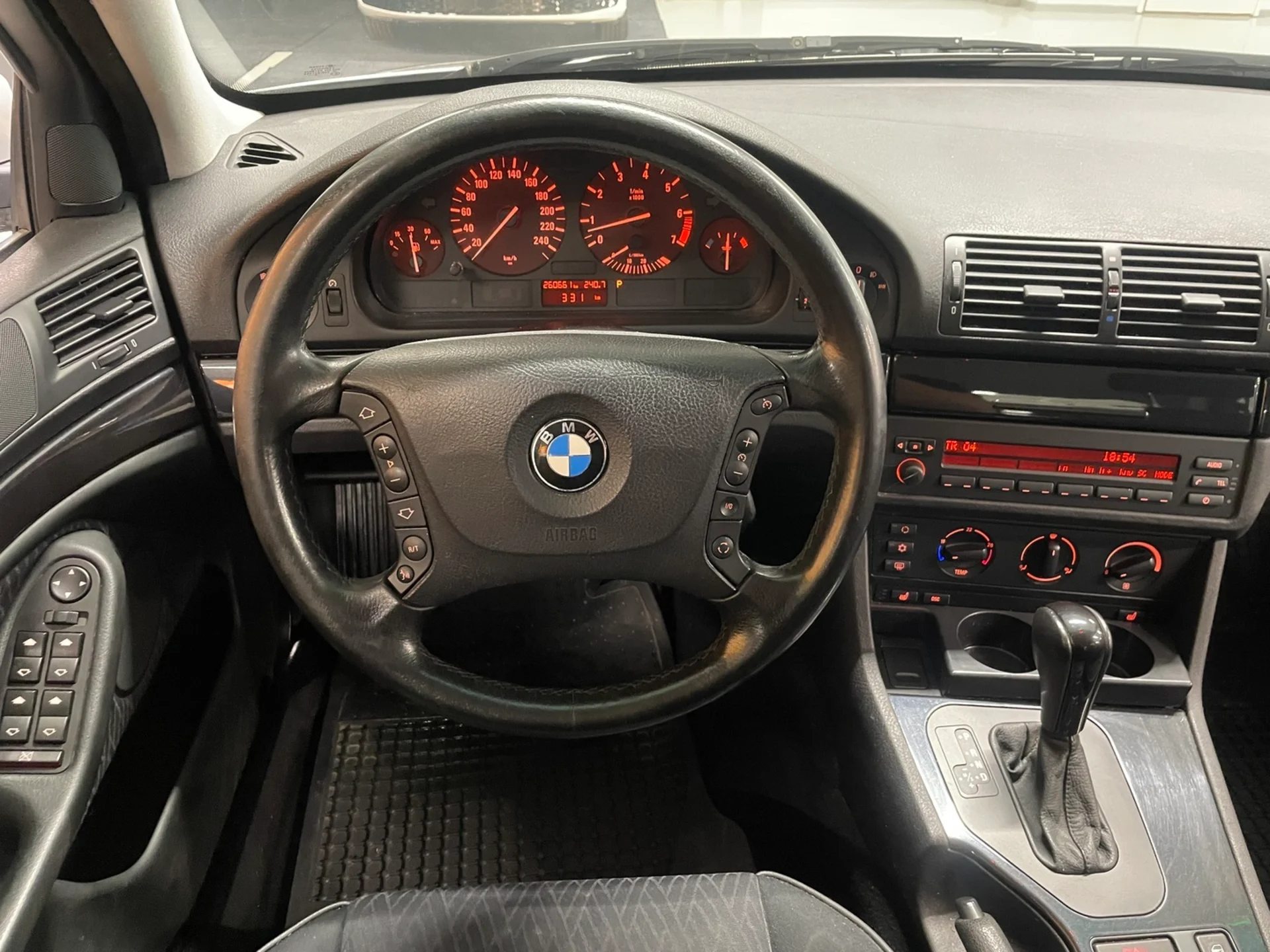 Car Image - 4cNdNaH8IRbEUyZ4PuGIQR