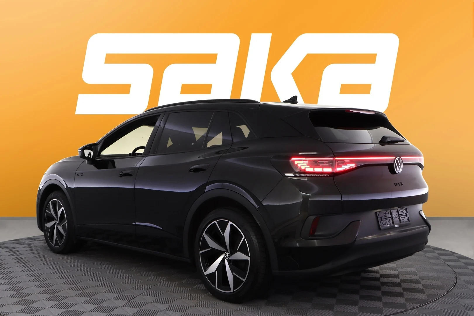 Car Image - 4QOsTnsnBYpFaVUhirqaKn